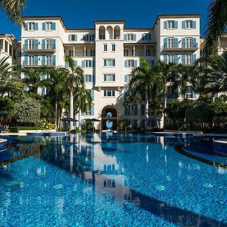 Hotel The Regent Grand Grace Bay Exterior foto